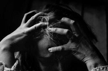 Dauerhafter Stress führt häufig zu einem Burnout.